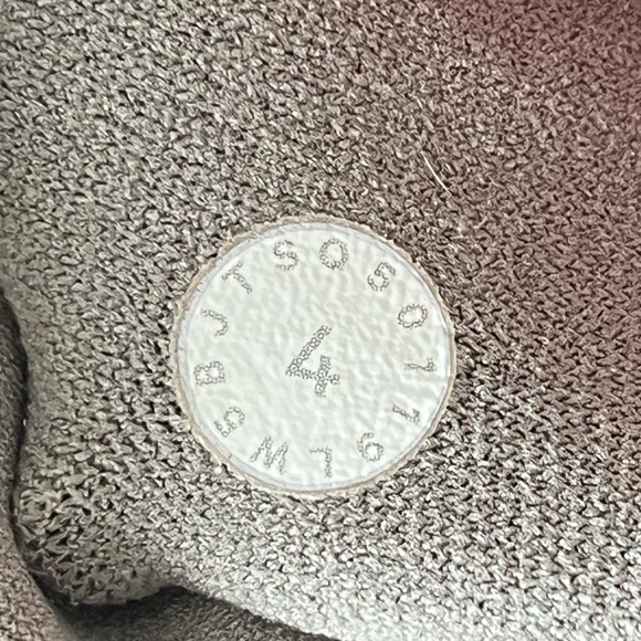 Lululemon Reveal Tight Mindful Motion Carbon Dust Size 4 Athletic Workout - Picture 12 of 15